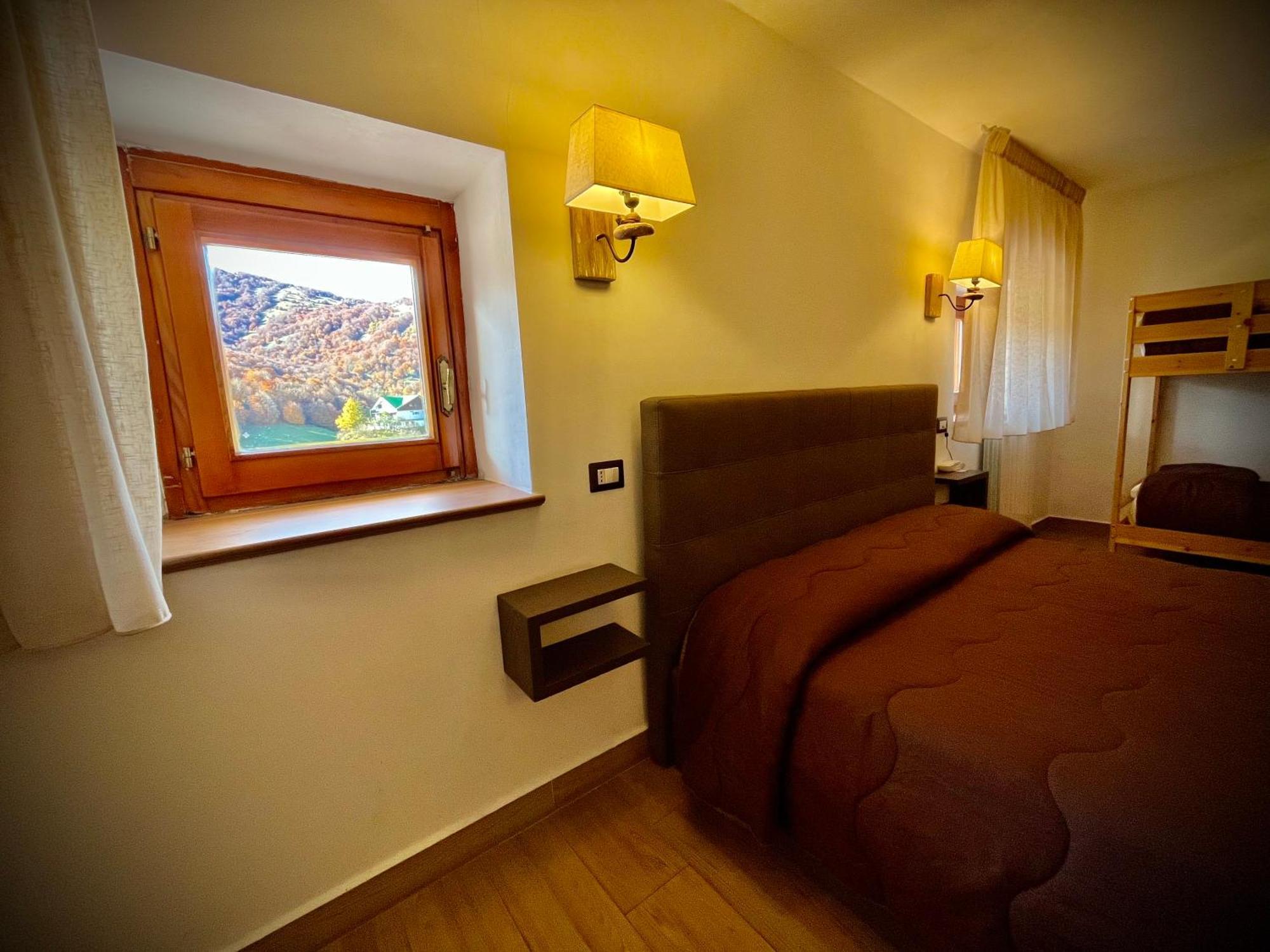 Hotel Pinguino เปสกัสเซโรลี ภายนอก รูปภาพ