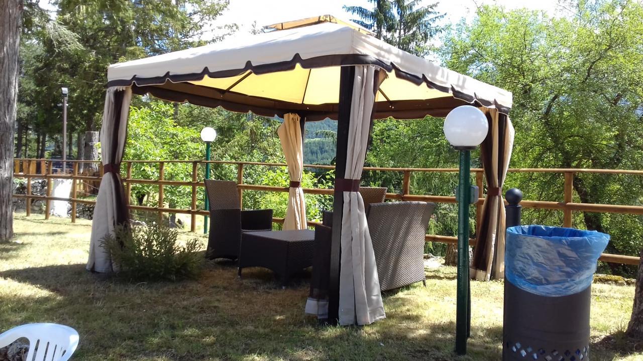 Hotel Pinguino เปสกัสเซโรลี ภายนอก รูปภาพ
